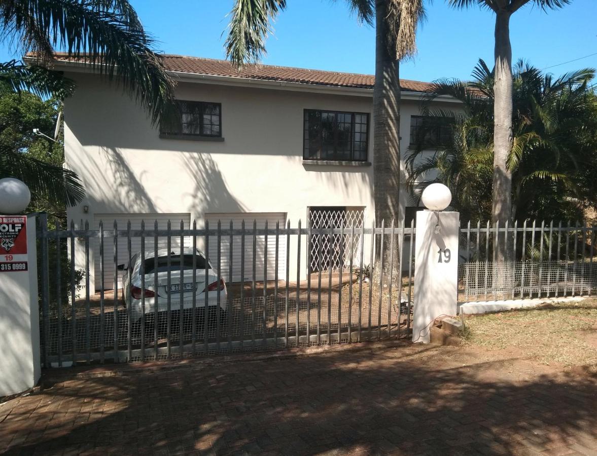 Stesh Margate Holiday House 12 Sleeper Exterior photo